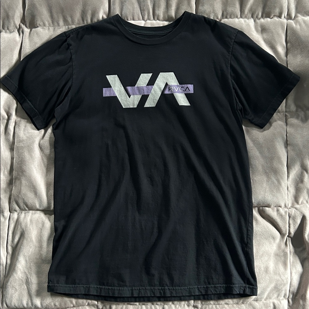 RVCA men’s black t-shirt size M gray purple graphics